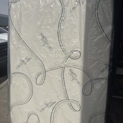 Full Organic Hybrid Cool Memory Foamm Matres!!