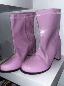 Baby Pink Gogo Boots Size 9