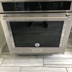 Brand New Kitchen Aid Oven And Stove Top