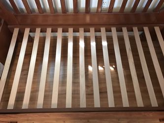 Pali cheap dauphine crib