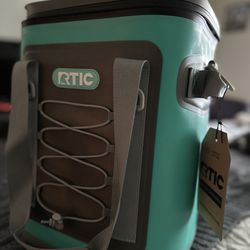 RTIC Cooler - Mochila Enfriadora