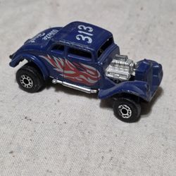 Lesney Matchbox ‘33 Willys Street Rod White Heat 1982 Blue United Kingdom 1:50