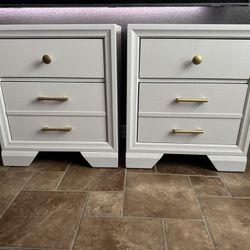 Large Nightstand Set ✨