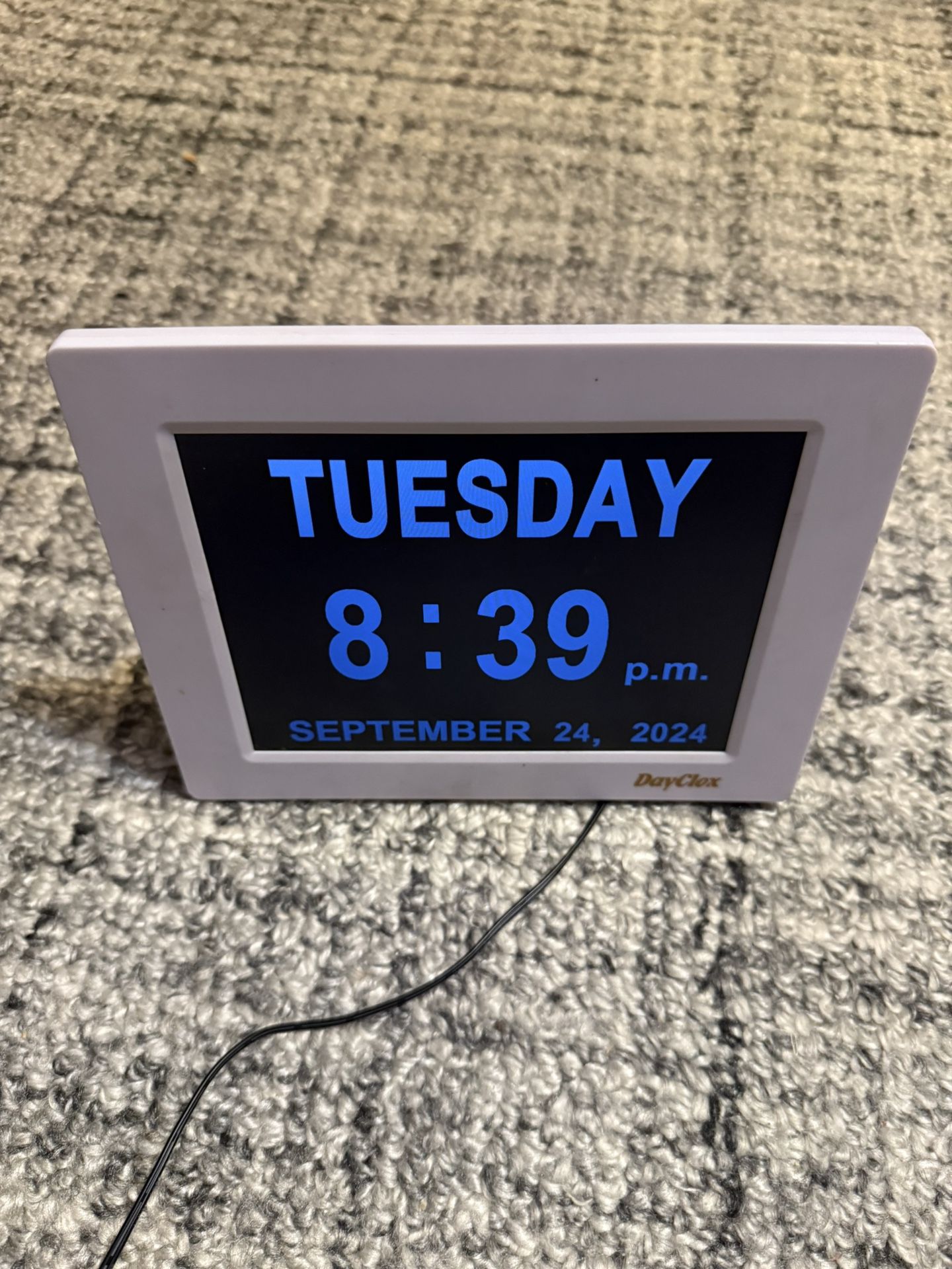 Day Clock With Pill Reminders