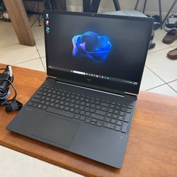 HP Victus Gaming Laptop – RTX 2050 / Ryzen 7 / 8GB RAM