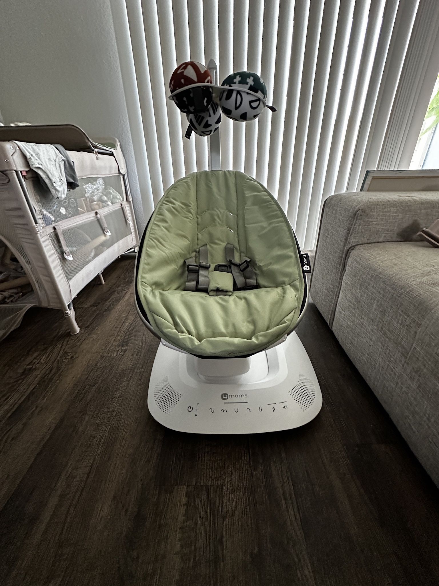 4Moms Baby Swing