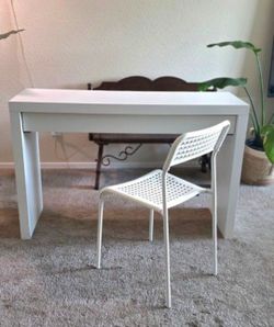 IKEA MALM Dressing Table