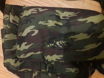 BASS PRO Camouflage Diaper Bag and Changing Pad