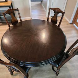 Round 5 Pc Dining Table 