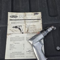Dayton Pneumatic Drill  3/8 Chuck  