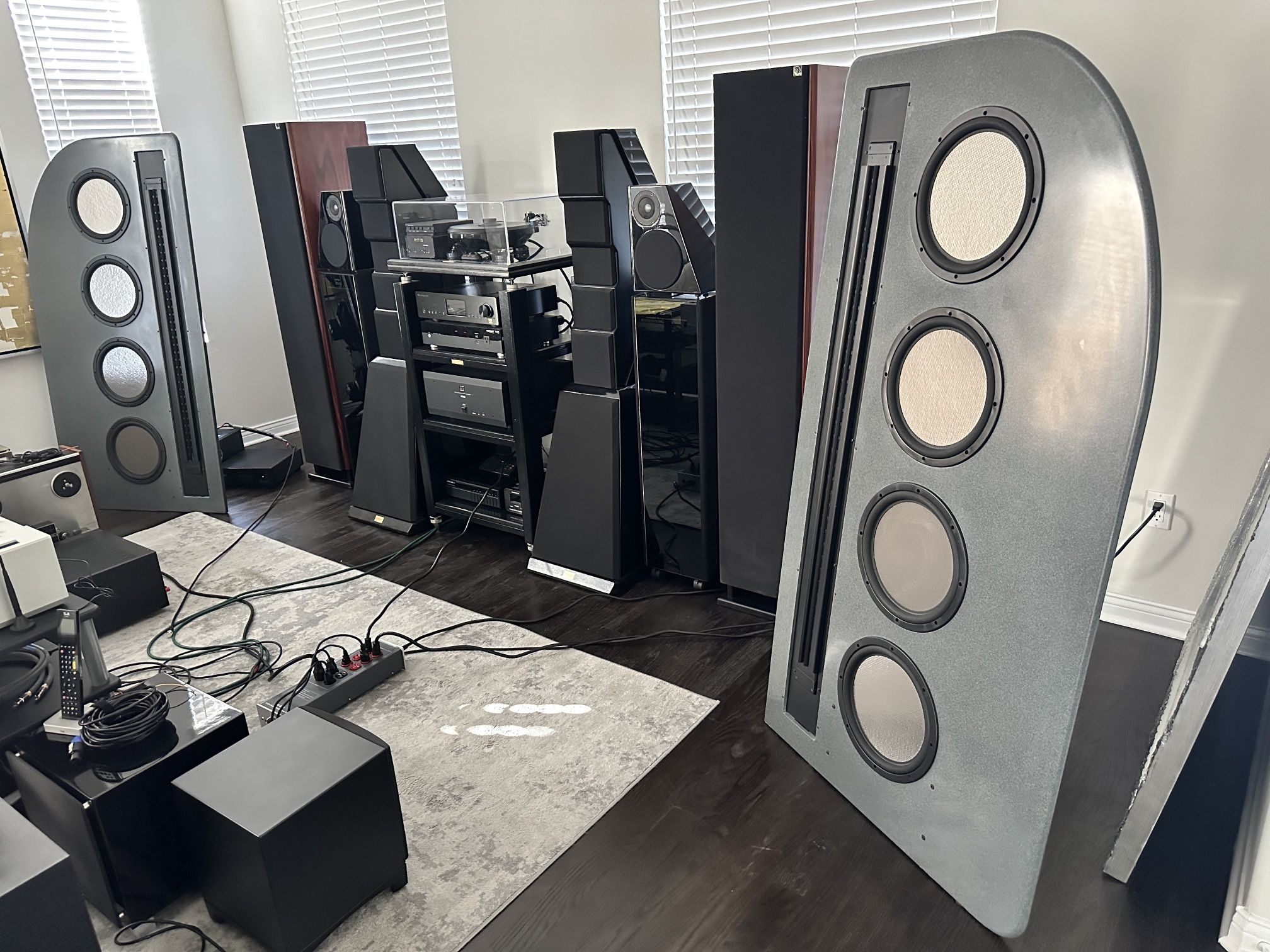Gilmore Audio Model 2 Speaker System Raptor 500D Amplifier / Cardas Cables