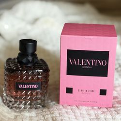 ✨ Valentino Born in Roma INTENSE ✨