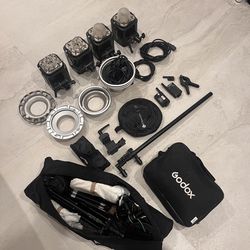 4 Paul C Buff Einstein, 2 Digital Cyber Commander, and Accessories