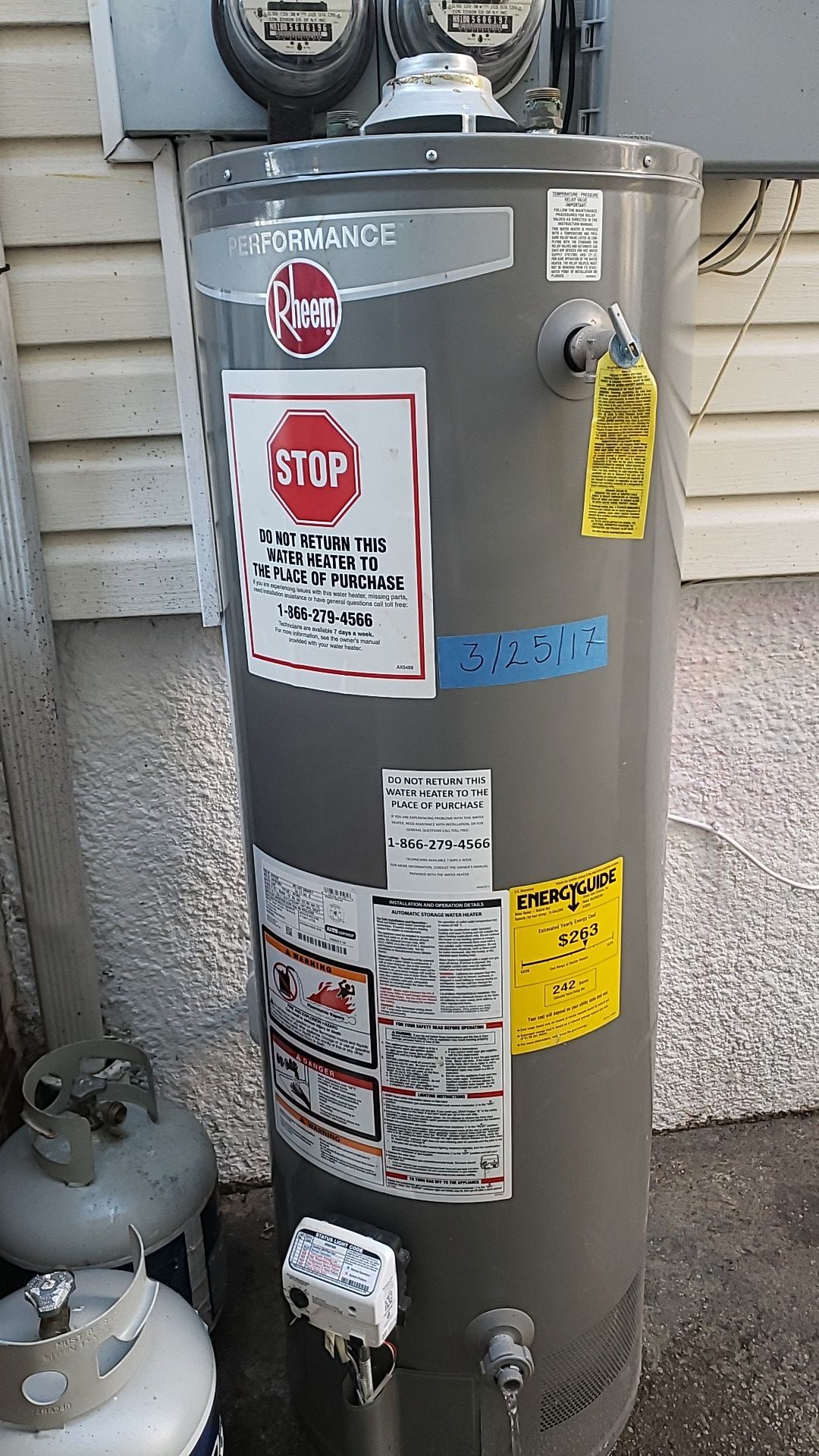 Rheem 40 gallon gas water heater. for Sale in Queens, NY OfferUp