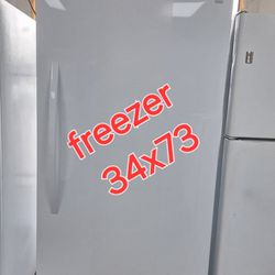 Stand Up Freezer 34x73 Size 