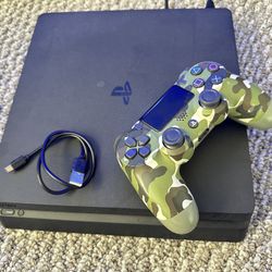 PS4 Slim