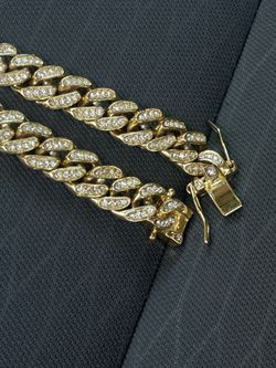 Gold Cuban Link Iced Out CHAIN