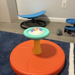 Battat Twist & Spin Activity with Ball Popper