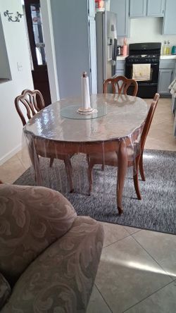 mesa y 4silla