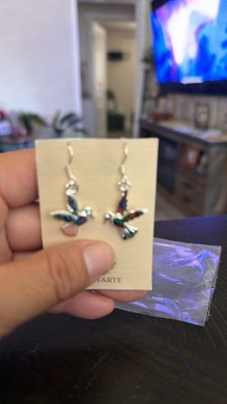 Aretes de colibrí