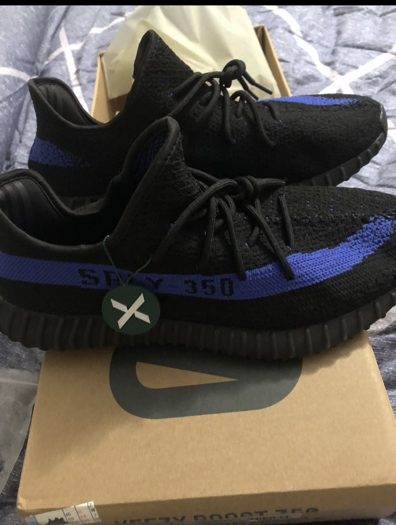 Adidas Yeezy Boost 350 V2 Dazzling Blue