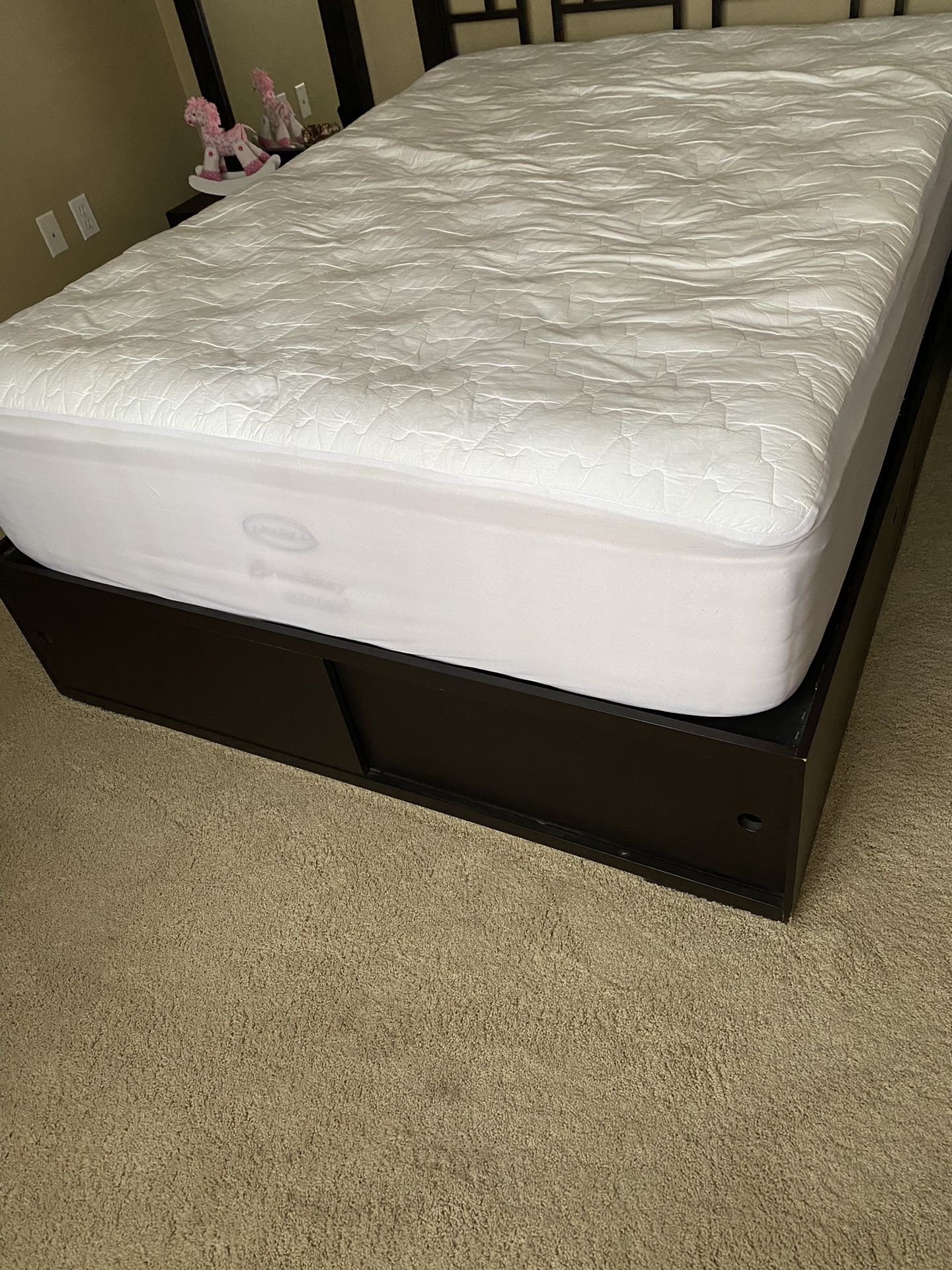 Bed Base And Mattress (full)