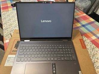 Lenovo laptop **NEW**