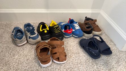 Toddler shoes size 6