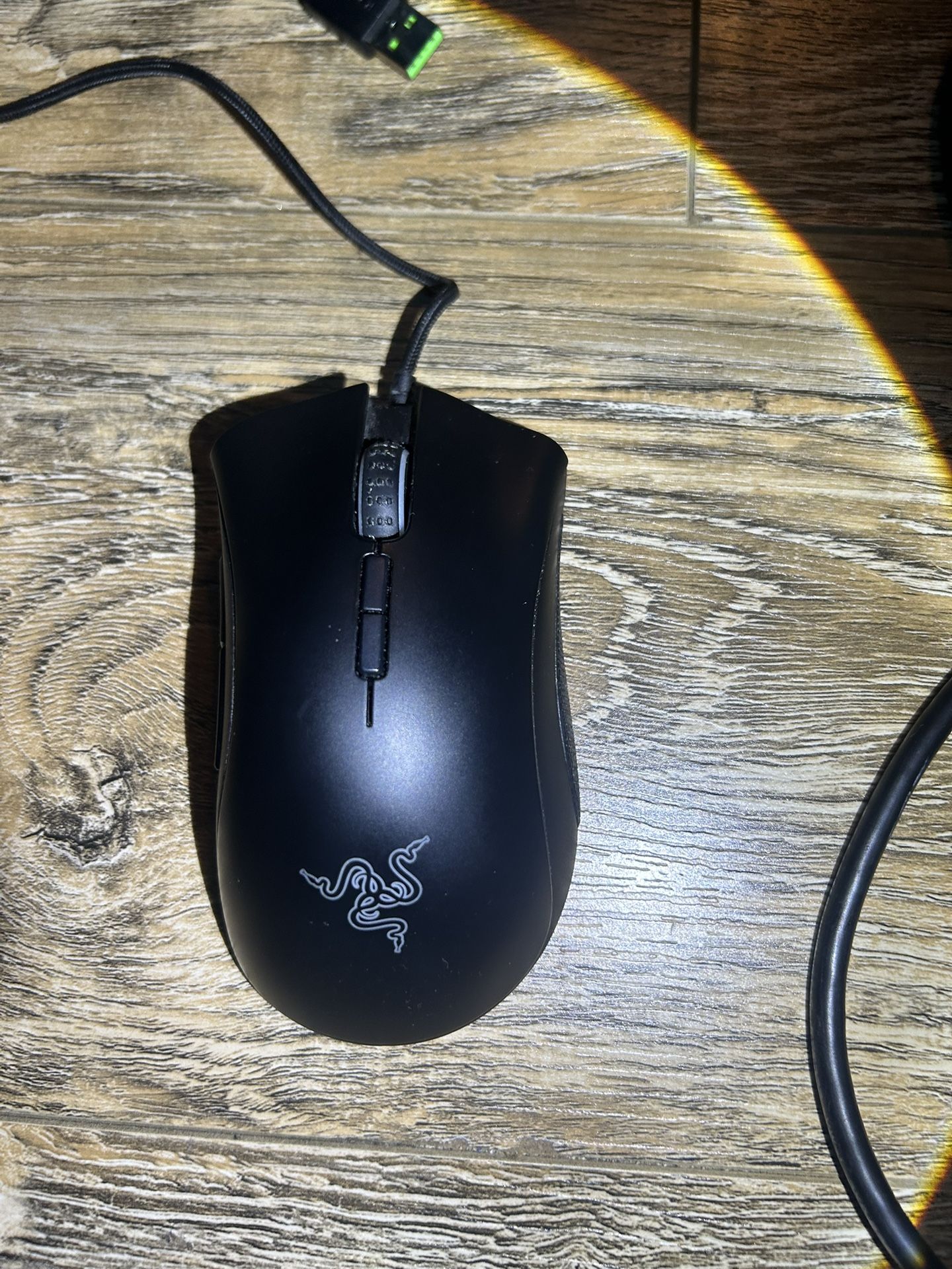 razer deathadder gaming mouse and razer mechanical keyboard blackwidow edition rgb with firefly v2 rgb mousepad. all the razer items can be synced