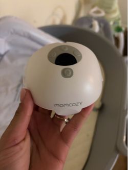 Momcozy breast pump