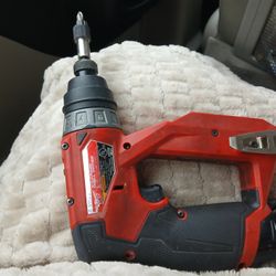 Milwaukee-m12 Drill