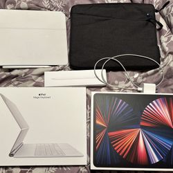 Apple iPad Pro 5th Generation 256GB, WiFi, Space Gray, Plus Accessories