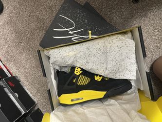 Yellow Thunder 4s