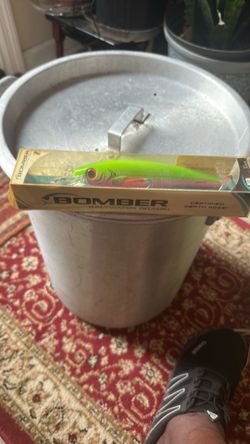 Bomber saltwater grade lure