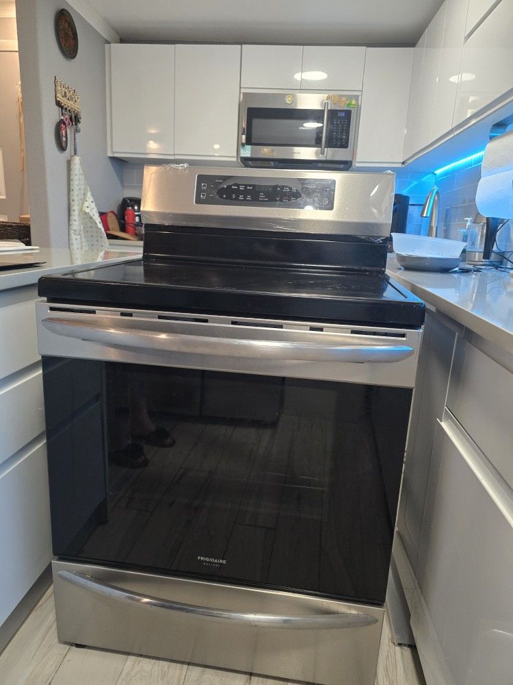 Induction oven