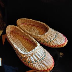 Vintage Russian Braided Bast Shoes Lapti - Traditional Folk Footwear Collectible