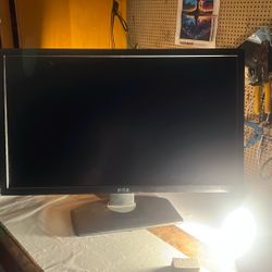 Dell Professional P2412H 24" Flat Panel Widescreen LED-backlit LCD Monitor