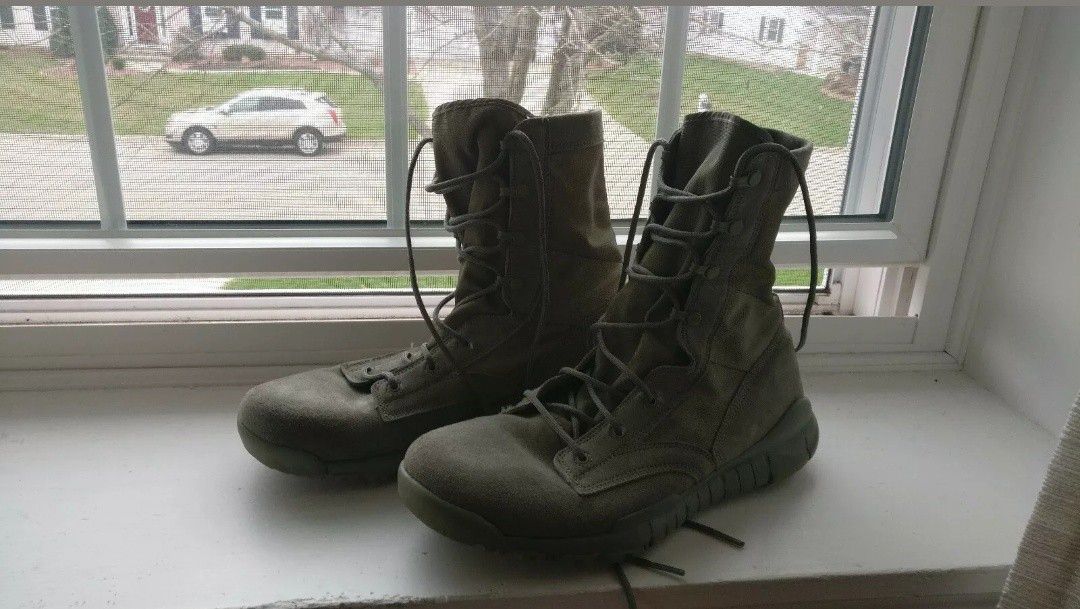 Nike SFB Military Boots Size 11.5
