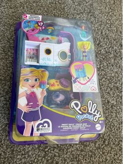 Polly pocket