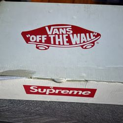 Supreme Playboy Vans 