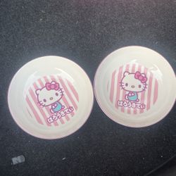 Hello Kitty Plates 2pc