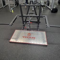 Titan belt squat 