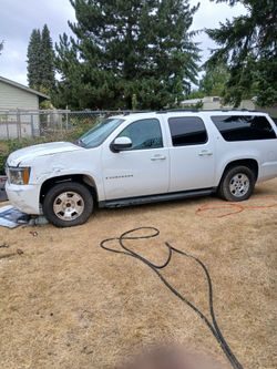 2009 Chevy suburban running parts vehicle
