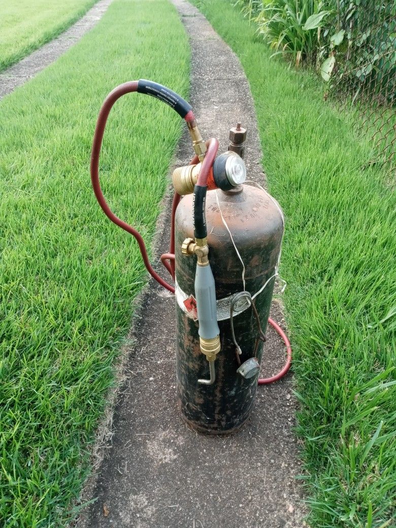 Acytelyene Turbo Torch/Tank