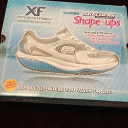 Women Sketcher fitness group Shape ups