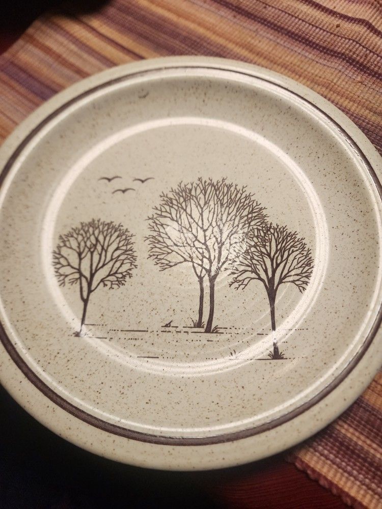 Vintage Homespun Stonecast Plate
