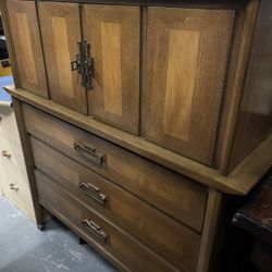  Vintage Mid-Century Tall Modern Dresser