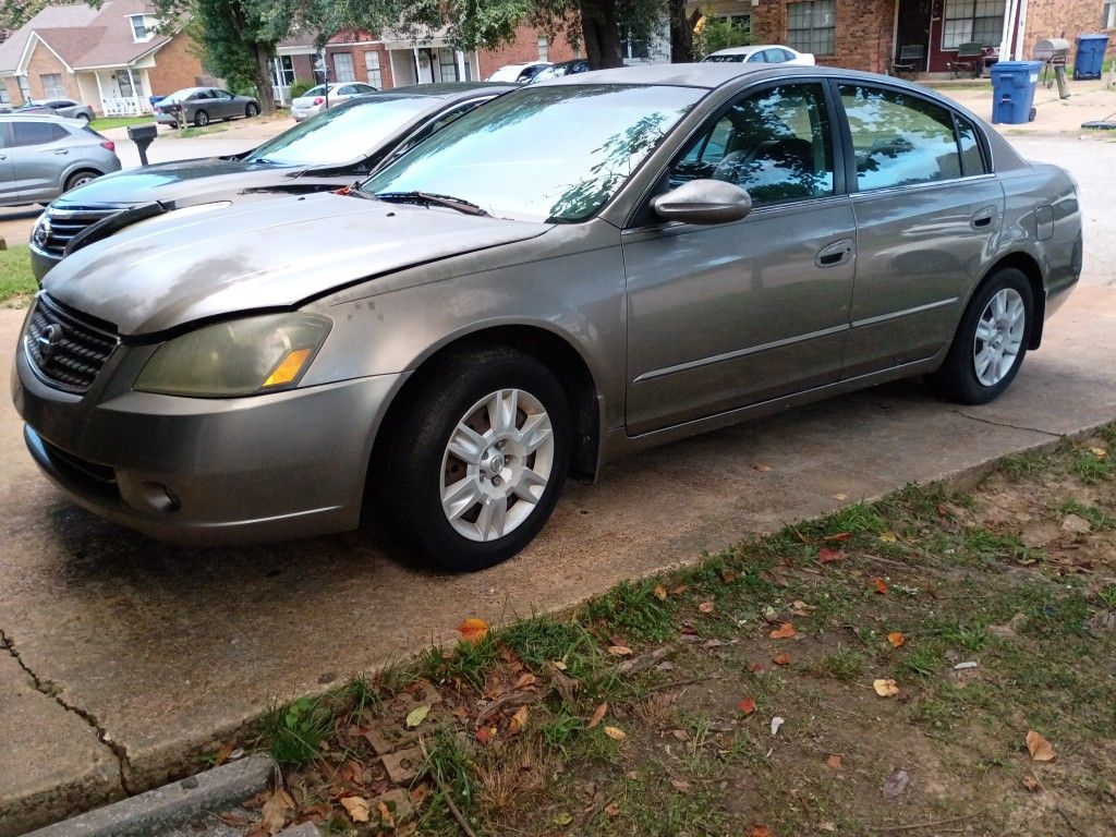 Nissan Altima