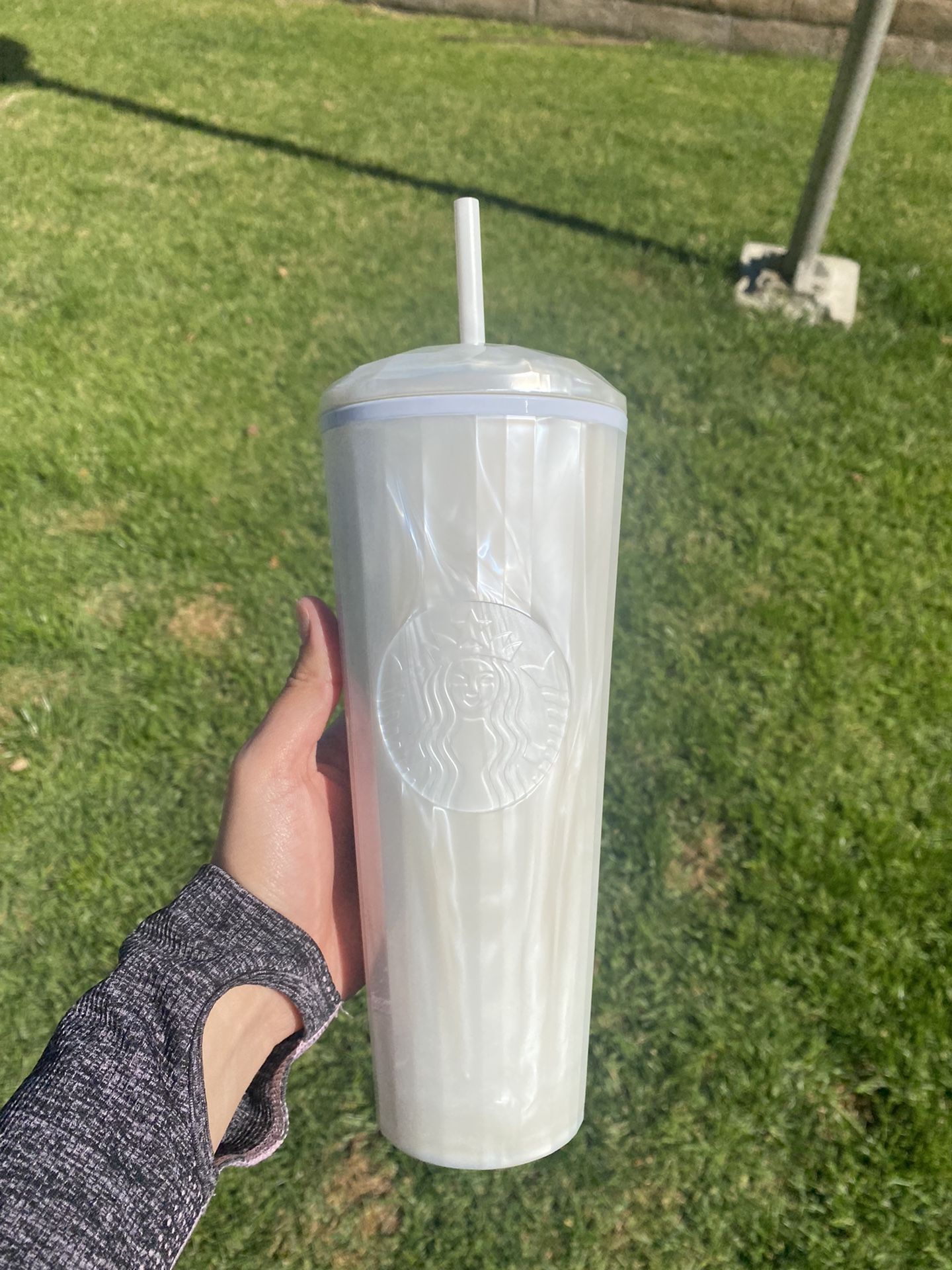 Starbucks Tumbler Bow Straw Toppers for Sale in Colton, CA - OfferUp