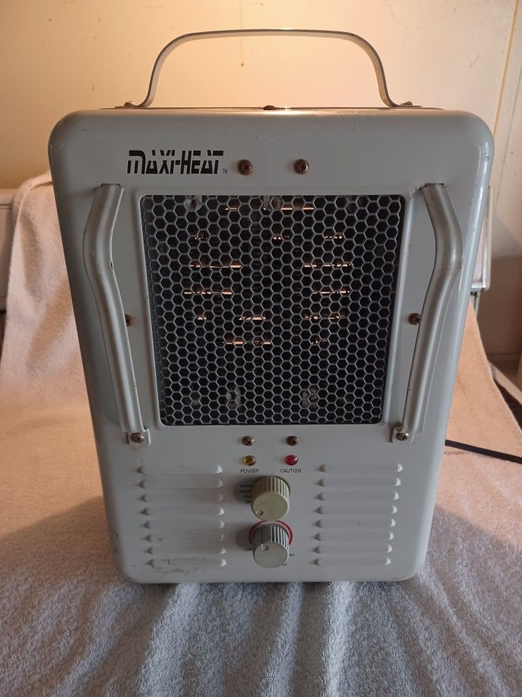 Maxi-Heat Space Heater $10.00